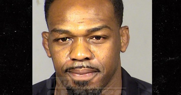 Details in latest Jon Jones arrest include: Pulling fiancee's hair, headbutting police car