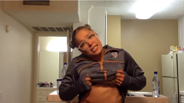 Ronda Rousey armbars vacuum