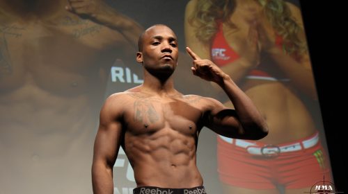 Edwards vs Pawlak set for Glasgow