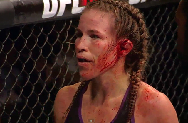 Leslie Smith, Two female UFC fighters beat up pervert outside club