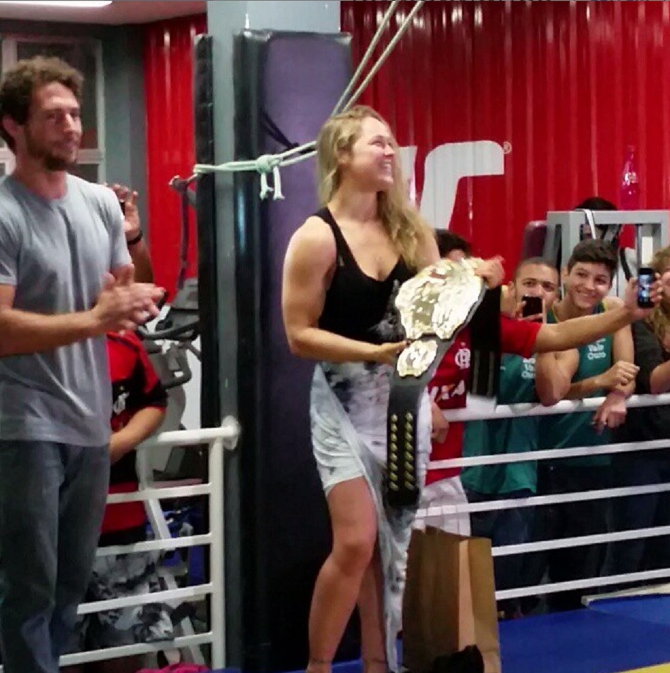 Ronda Rousey leaves championship belt in Brazil