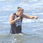 Ronda Rousey training for UFC comeback at Venice Beach. Photos property/courtesy of Blue Wasp/Splash News