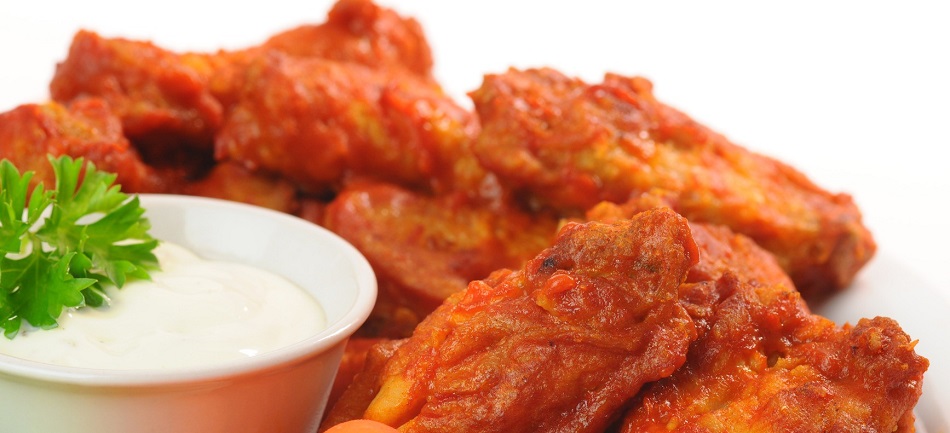 5 Must-Have Foods For Your BIG GAME Party on Sunday, hotwings, hot wings