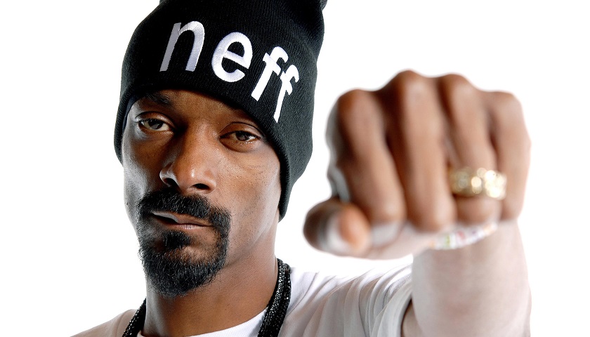 Dana White announces Snoop Dogg as commentator to Tues Night Contender Series