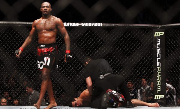 Lyoto Machida vs Jon Jones, guillotine choke