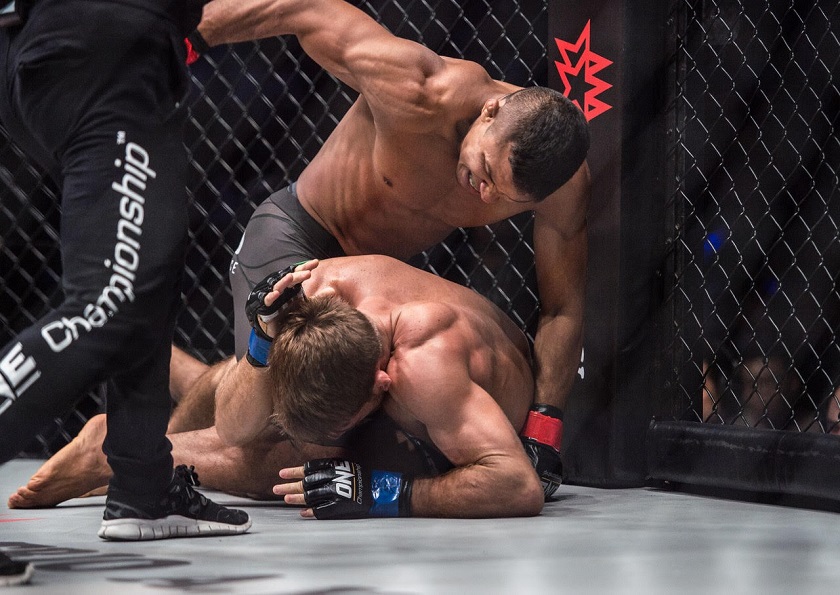 Bibiano Fernandes submits Andrew Leone, remains ONE bantamweight champ