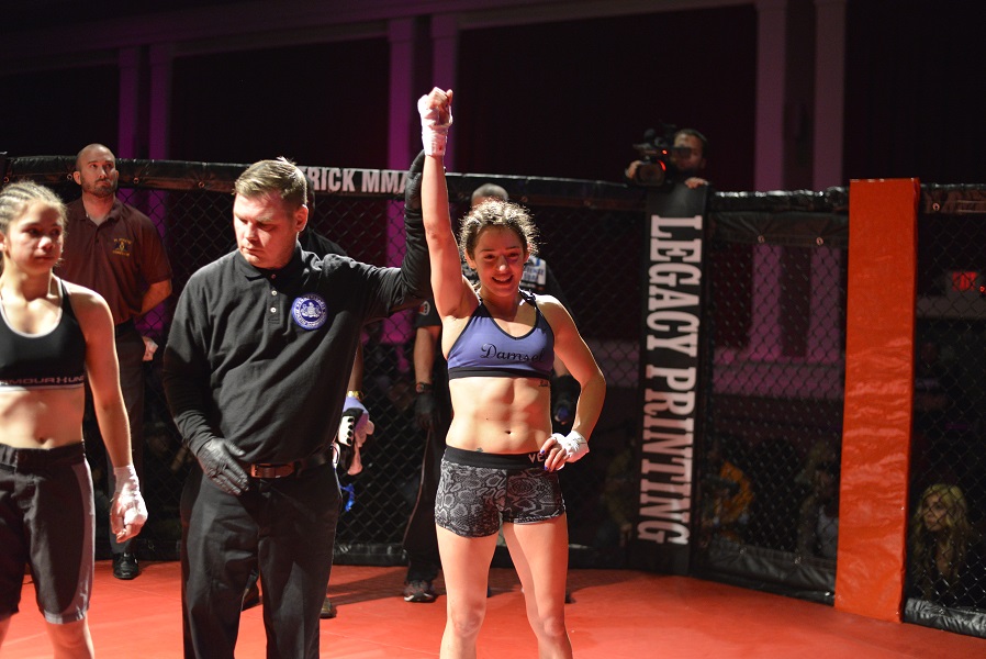 Lindsey VanZandt - Maverick MMA 3