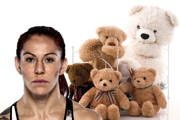 Cris Cyborg collecting teddy bears for children in Las Vegas hospital, deliver after UFC 219 title fight