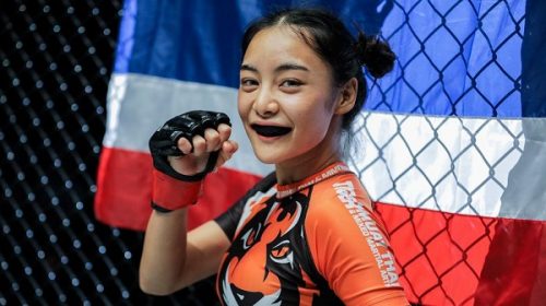 Behind Rika Ishige’s pretty smile: A lady who courageously battled bullying