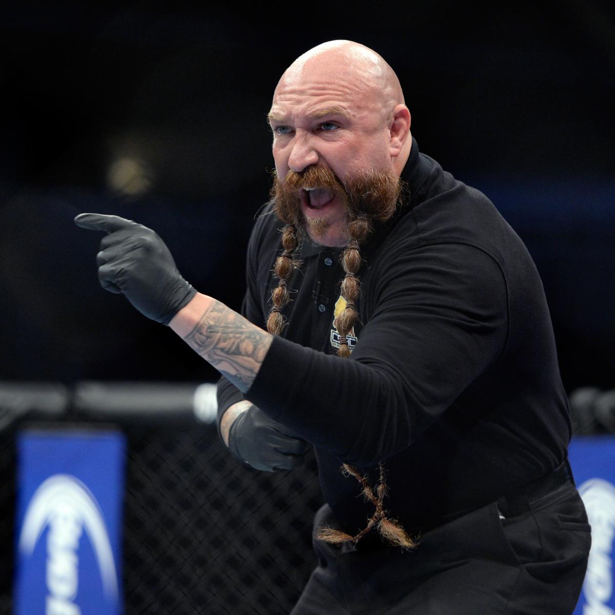 Referee Mike Beltran