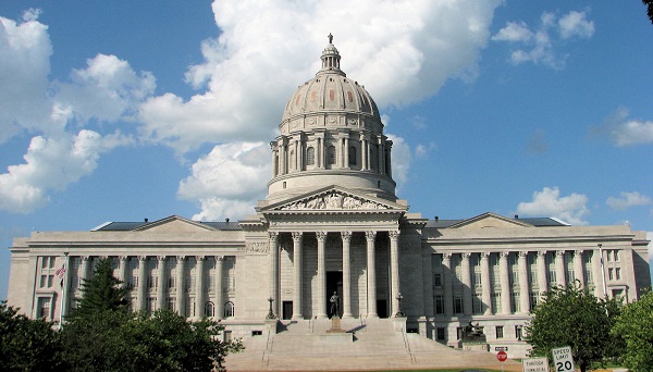 Missouri Moving To Regulate Kickboxing, MMA, Ban 17 & Under From Participating