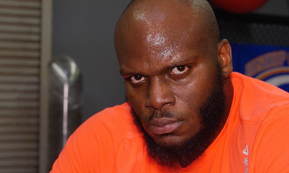 Derrick Lewis on Greg Hardy getting a shot in the UFC: "I really don't like guys like that"