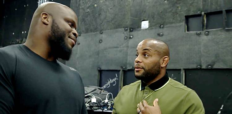 Daniel Cormier on Derrick Lewis: "I see through his facade"