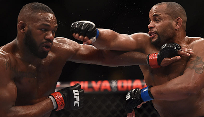 Derrick Lewis: "Daniel Cormier is scared to fight Jon Jones right now"