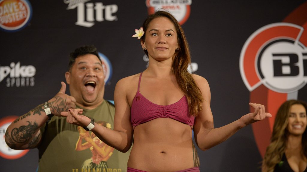 Ilima-Lei Macfarlane, Bellator 213