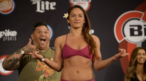 Ilima-Lei Macfarlane, Bellator 213