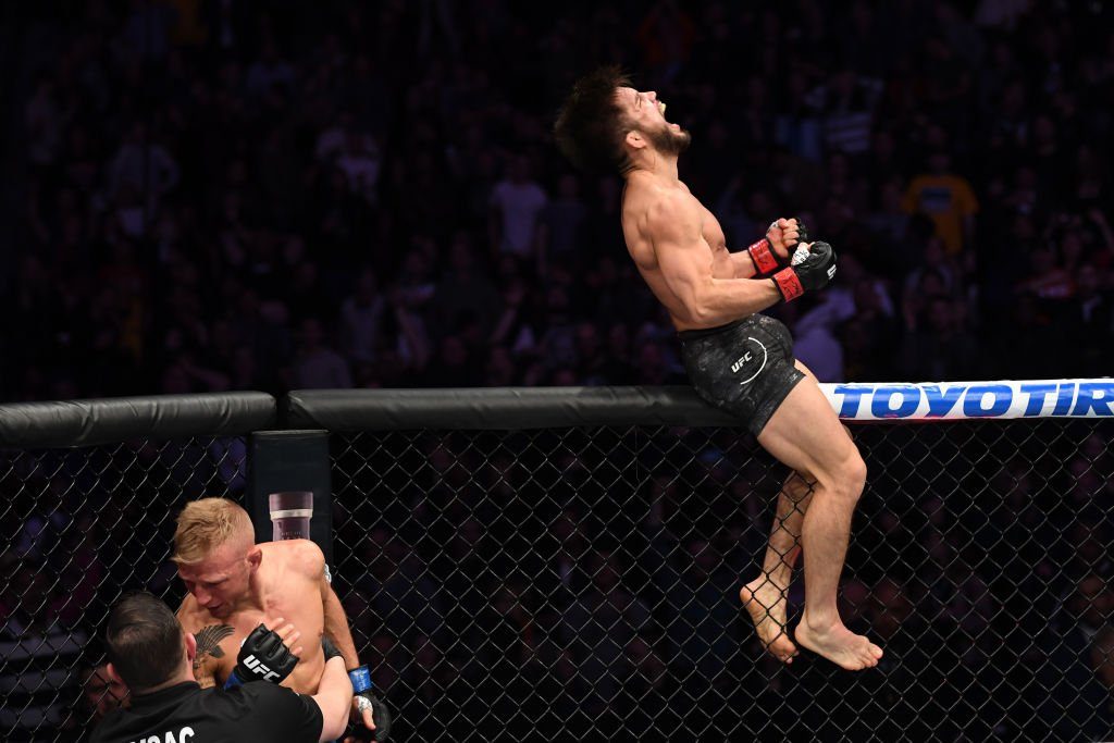 Henry Cejudo finishes TJ Dillashaw in 32 seconds