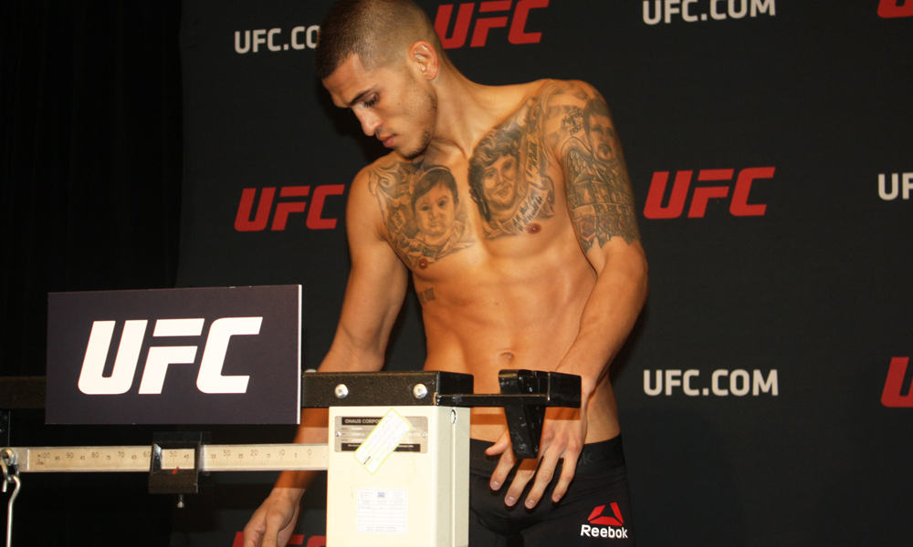 UFC Nashville weigh-in results - Pettis vs. Thompson