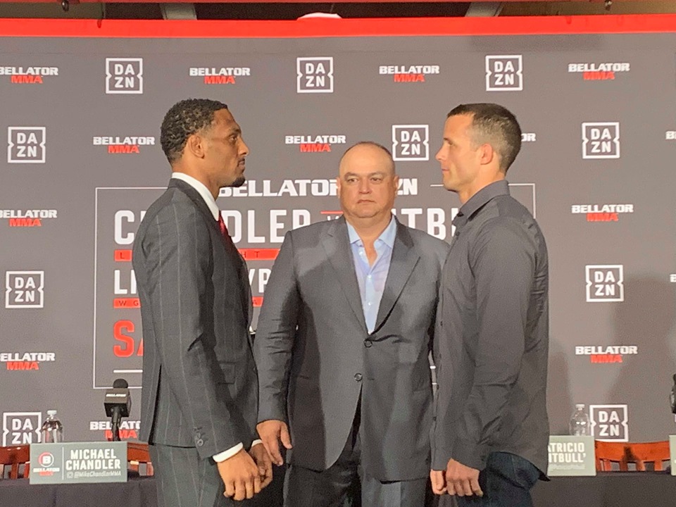 Pat Curran, AJ McKee, Bellator 221