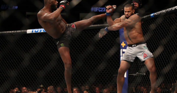 UFC 239 results: Jon Jones picks up split decision over gritty Thiago Santos