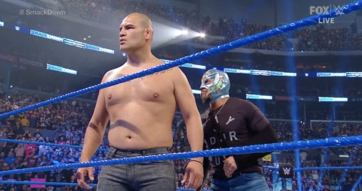 Cain Velasquez appears on WWE Smackdown, confronts Brock Lesnar