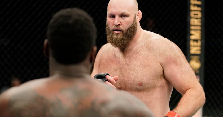 Ben Rothwell defeats Ovince St. Preux in heavyweight war