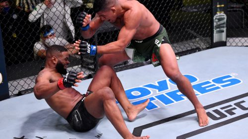 Gilbert Burns outworks Tyron Woodley in decisive decision win