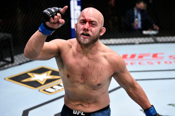 Justin Jaynes finishes Frank Camacho in UFC debut