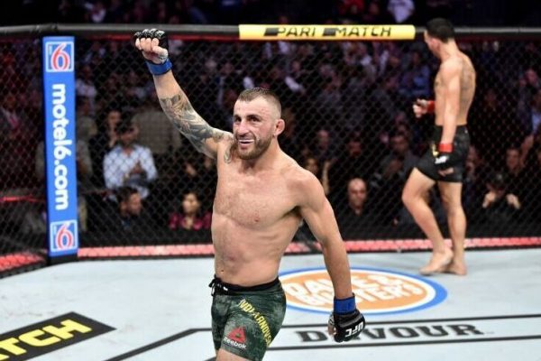 Alexander Volkanovski, Max Holloway