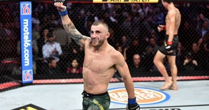 Alexander Volkanovski, Max Holloway