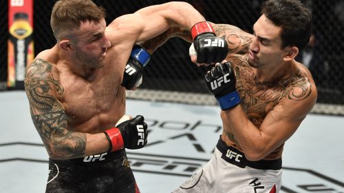 Alexander Volkanovski retains his title; defeats Max Holloway by split decision