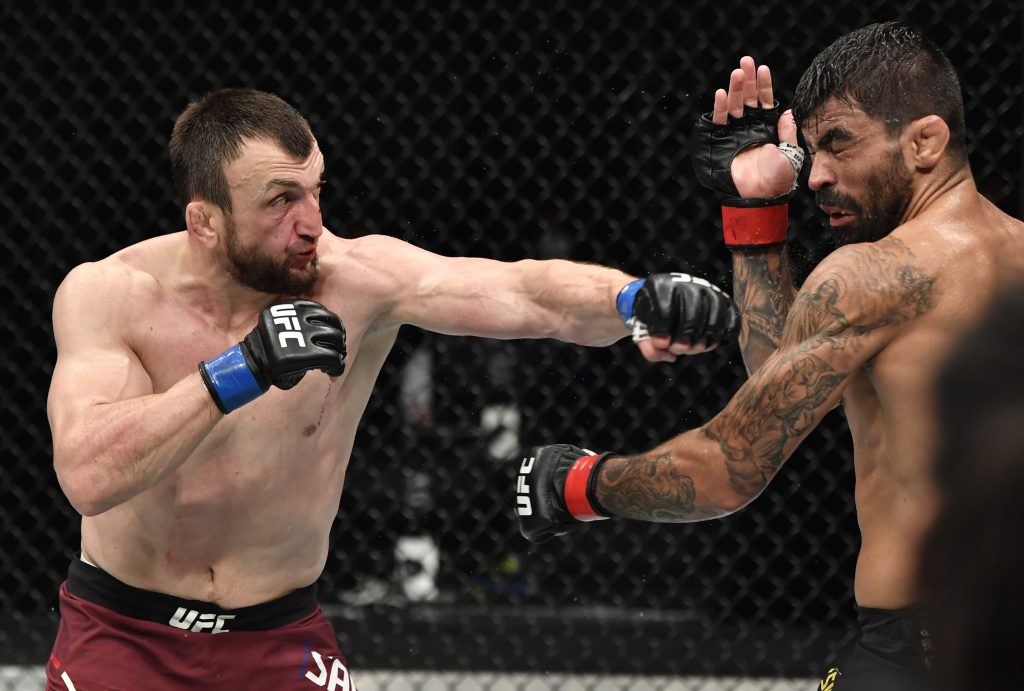 Muslim Salikhov outpoints Elizeu Zaleski dos Santos on Fight Island