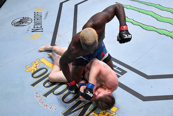 Derek Brunson derails Edmen Shahbazyan hype train, UFC Vegas 5