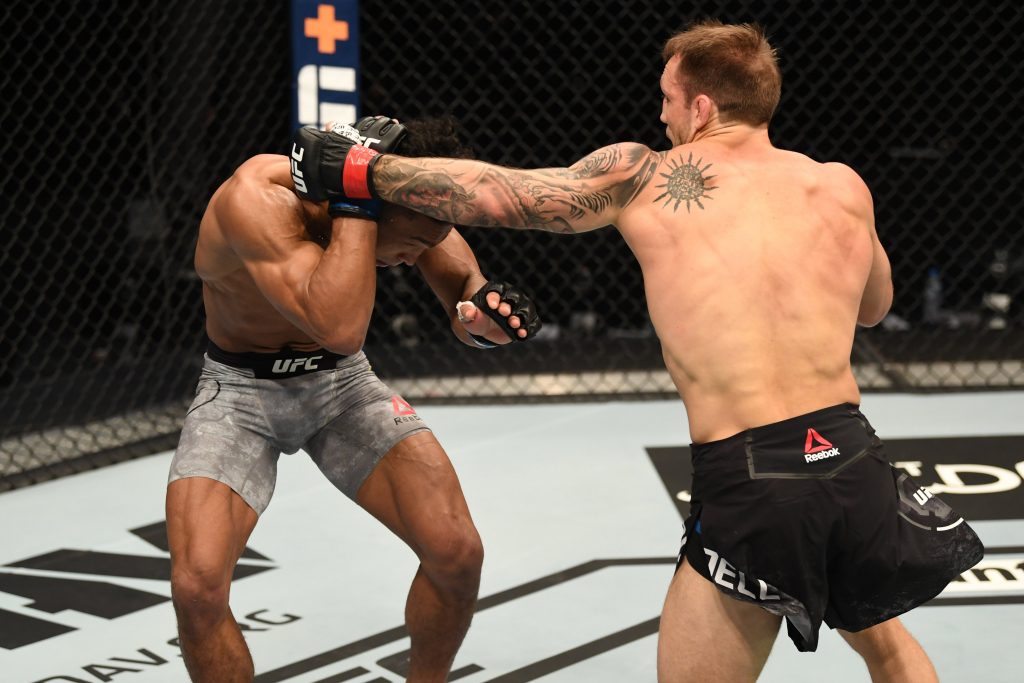 Brad Riddell outpoints Alex da Silva in UFC 253 contest
