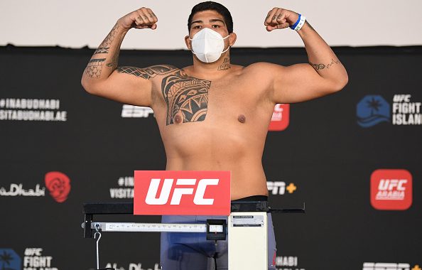 Carlos Felipe gets decision win over Yorgan De Castro for first UFC win