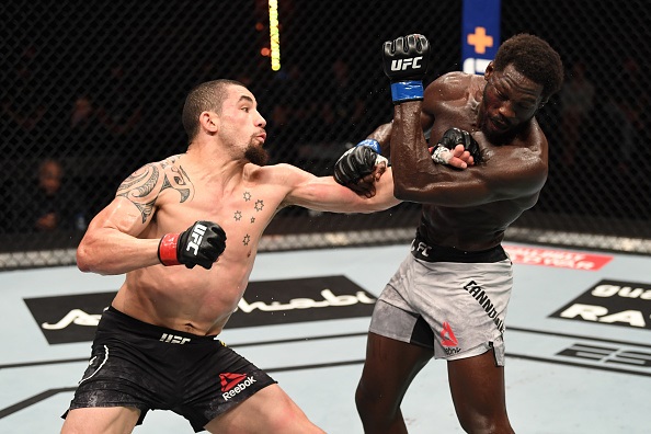 UFC 254, Robert Whittaker outlasts Jared Cannonier in unanimous decision win