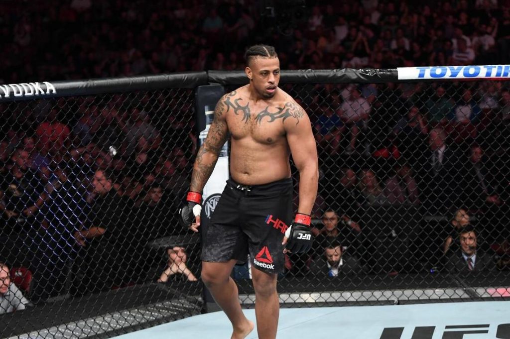 Former NFL star, UFC veteran Greg Hardy flattened in bareknuckle debut