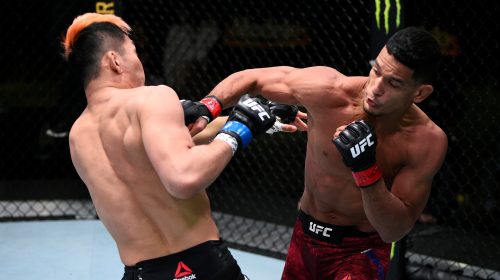 Miguel Baeza submits Takashi Sato in round two at UFC Vegas 15