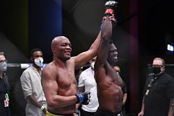 Uriah Hall, Anderson Silva