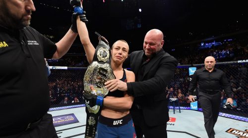 Rose Namajunas stuns Weili with early head kick to win strawweight title