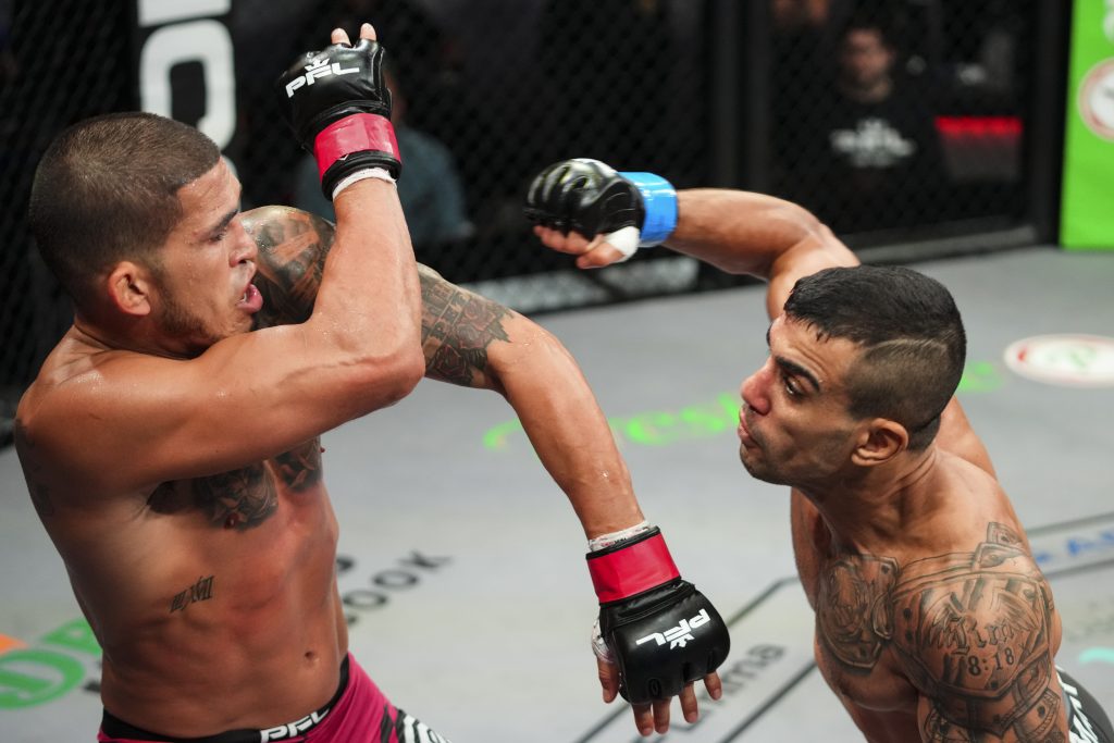 Raush Manfio Edges Questionable Decision Over Anthony Pettis At PFL 6 - 2021