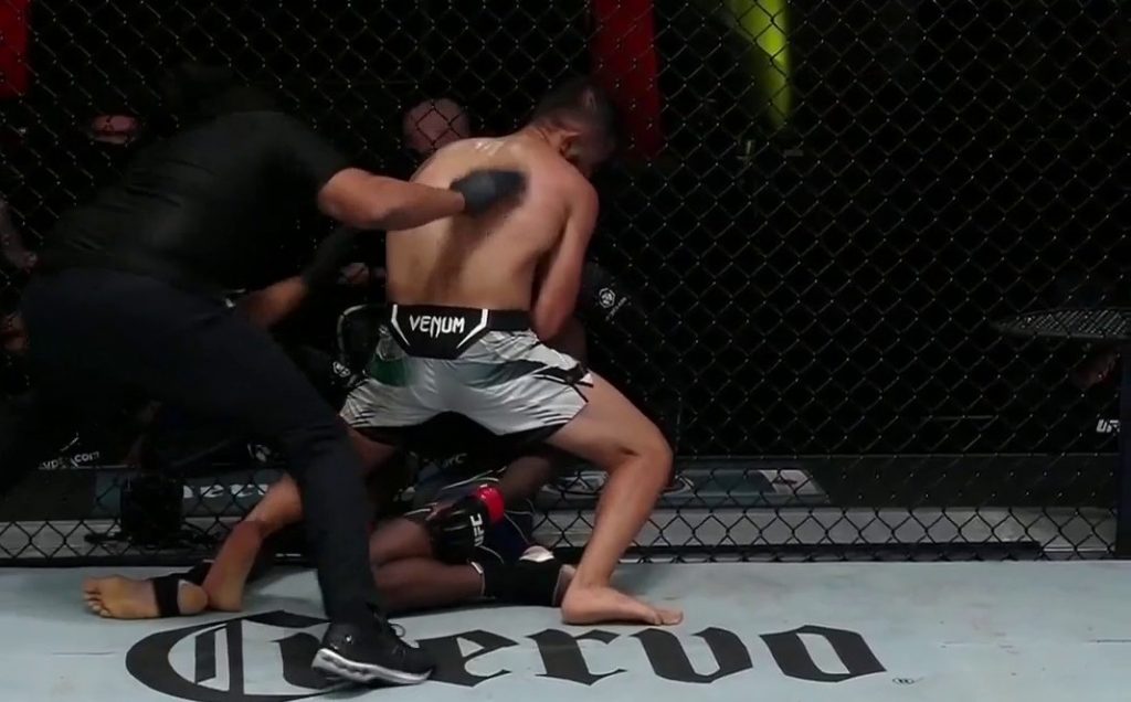 Saidyokub Kakhramonov submits Trevin Jones late at UFC on ESPN 29