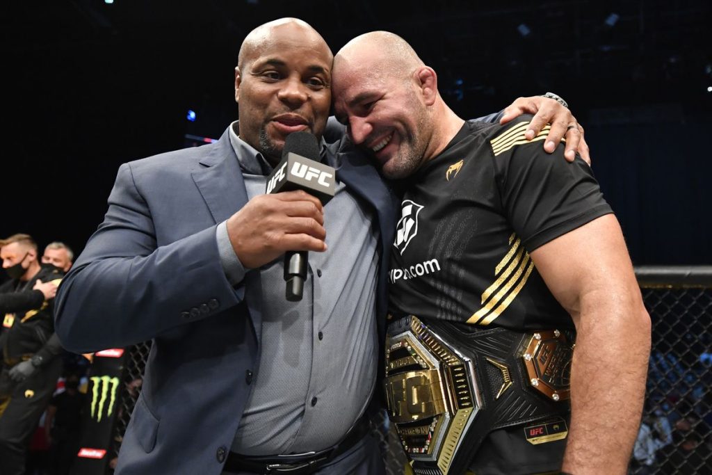 Robust salgsplan Excel Glover Teixeira becomes UFC light-heavyweight champion at UFC 267