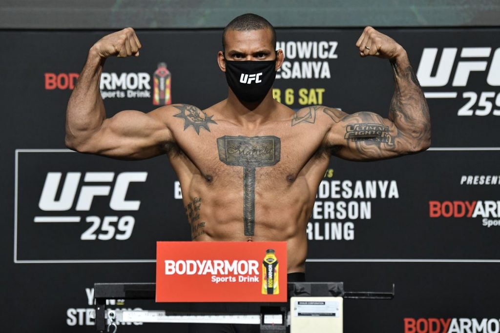 UFC Vegas 38 weigh-in results - Santos vs. Walker