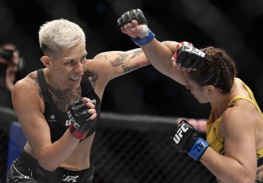 Macy Chiasson outclasses Norma Dumont at UFC 274