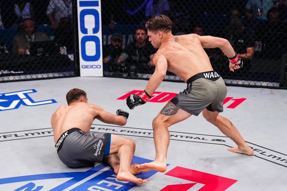 Chris Wade stops Kyle Bochniak with head kick early at PFL 5