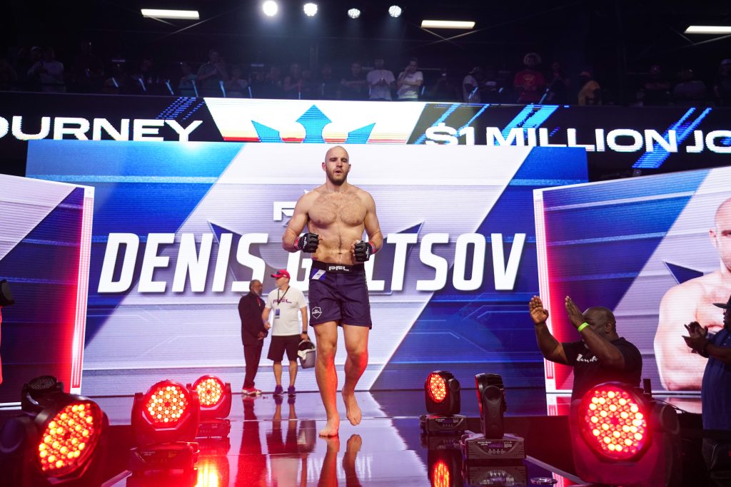 Denis Goltsov out-wrestles Maurice Greene for three rounds at PFL 5