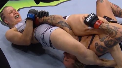 Julija Stoliarenko dislocates the arm of Jessica-Rose Clark to open up UFC 276