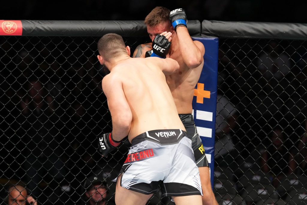 Nicolae Negumereanu brutally stops Ihor Potieria at UFC 277