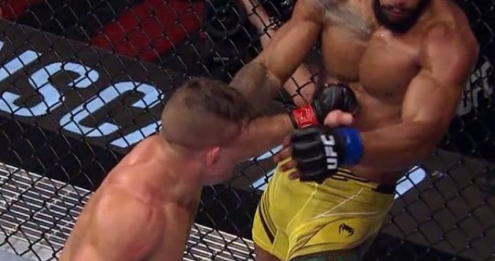 Drew Dober KO's Rafael Alves with vicious body shot in third round at UFC 277